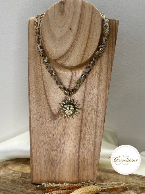 Collier Leo 