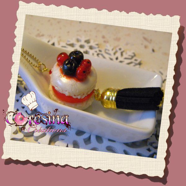 Collier Macaron "fruits rouges"
