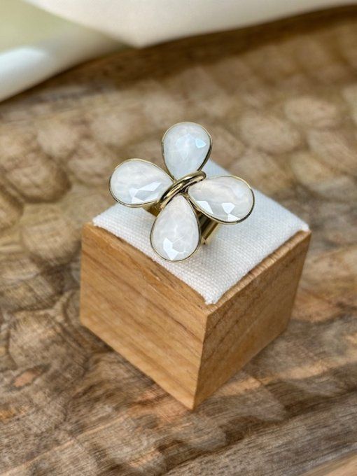 Bague papillon cristaux  au choix 