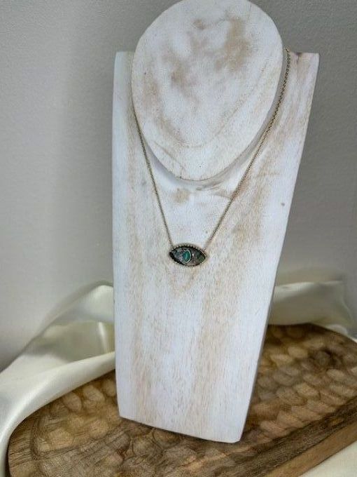 Collier fin oeil et pierre turquoise 